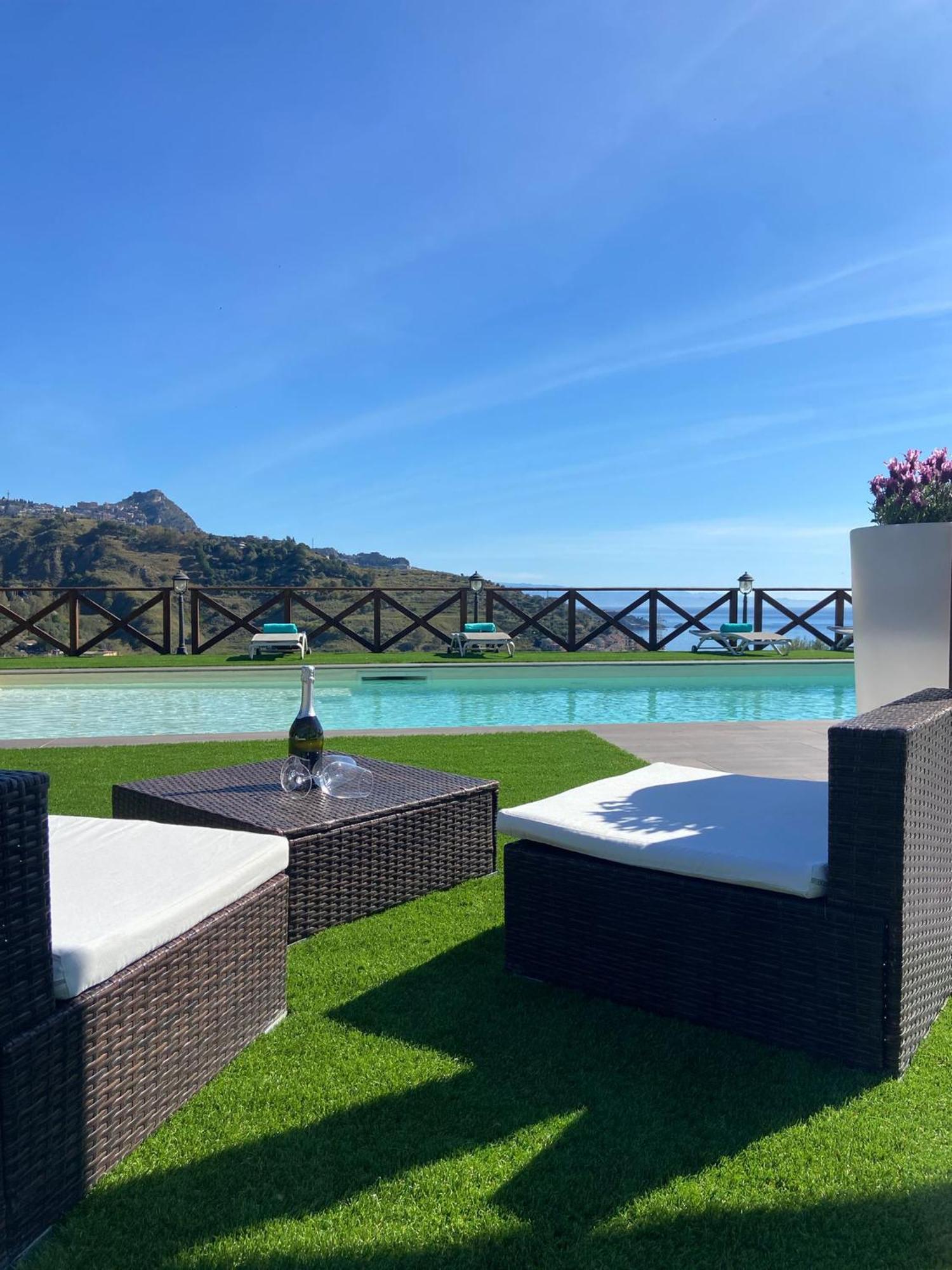 Villa Da Campo Giardini Naxos Exteriér fotografie