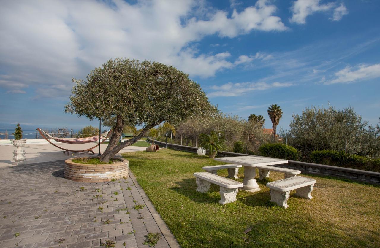 Villa Da Campo Giardini Naxos Exteriér fotografie